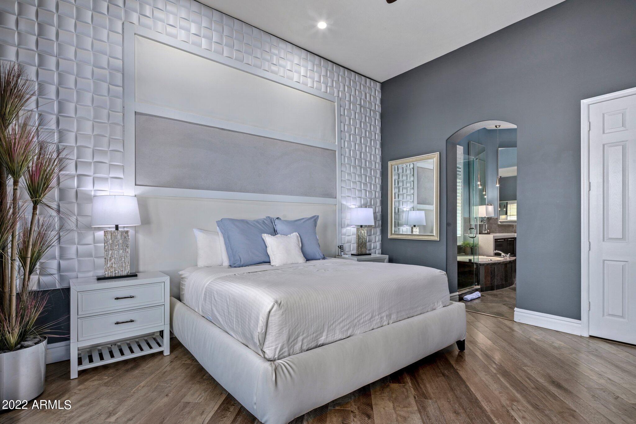 5222 East Hashknife Road Phoenix, AZ 85054 - Photo 20 of 52 Master Bedroom