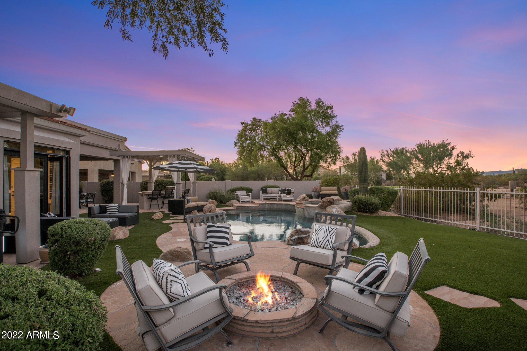5222 East Hashknife Road Phoenix, AZ 85054 - Photo 28 of 52 Fire Pit with Seating Area