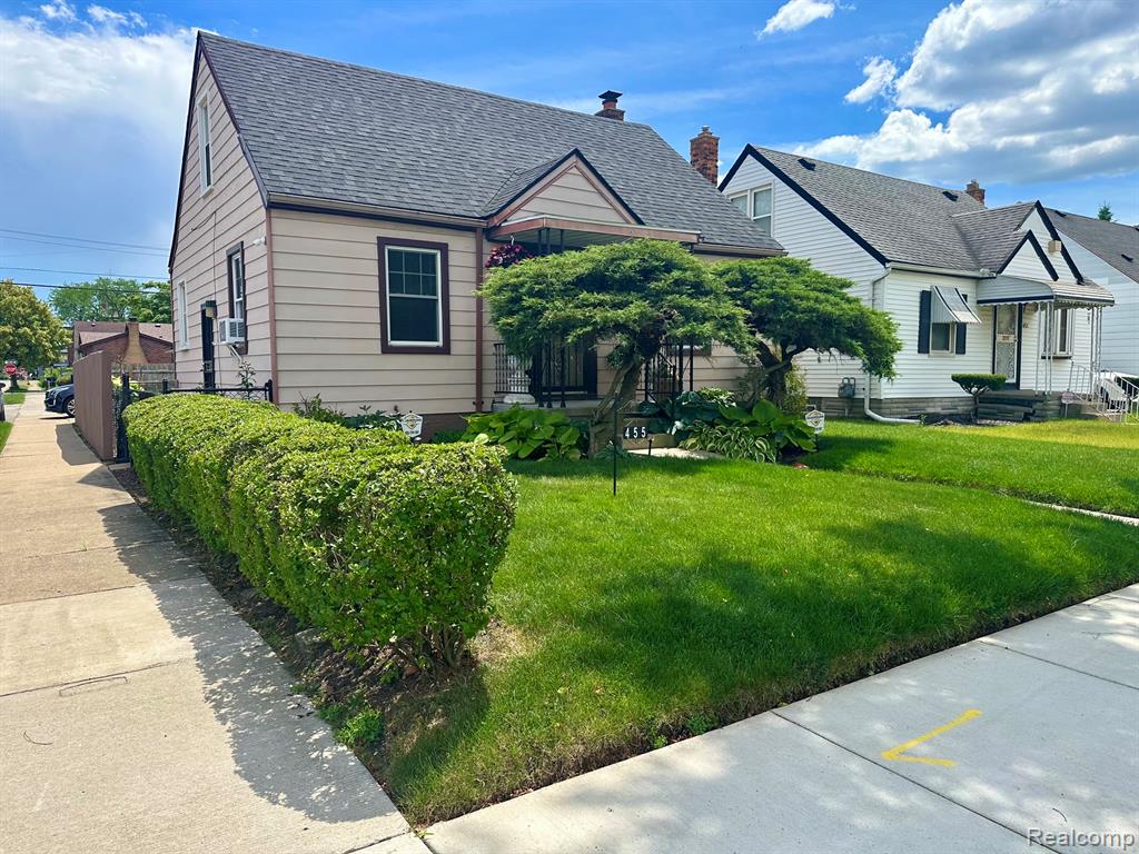 455 Campbell Street River Rouge, MI 48218 - Photo 1 of 7
