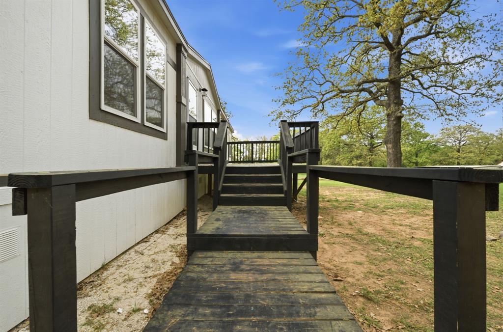 7334 West Line Road Collinsville, TX 76233 - Photo 12 of 20