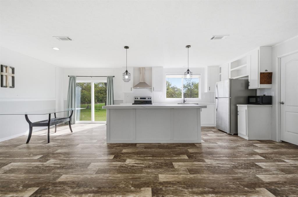 7334 West Line Road Collinsville, TX 76233 - Photo 10 of 20