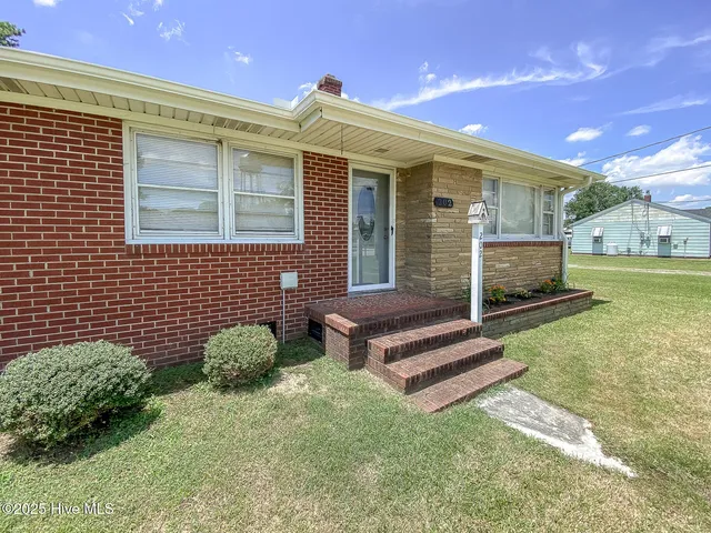 $265,000 | 202 Winfall Boulevard, Hertford, NC 27944