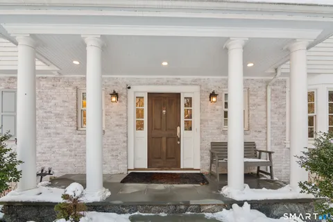 $2,695,000 | 19 Circle Road, Darien, CT 06820