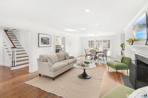 $2,695,000 | 19 Circle Road, Darien, CT 06820