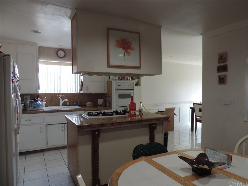 19220 Fariman Drive Carson, CA 90746 - Photo 6 of 13