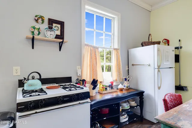 $389,000 | 105 Washington Street, Breaux Bridge, LA 70517