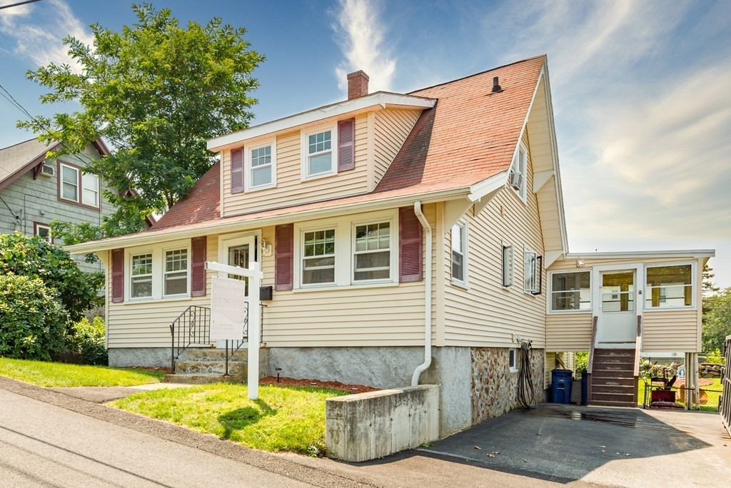 33 Hillcrest Road Braintree, MA 02184 - Photo 1 of 37 Gallery Image 1