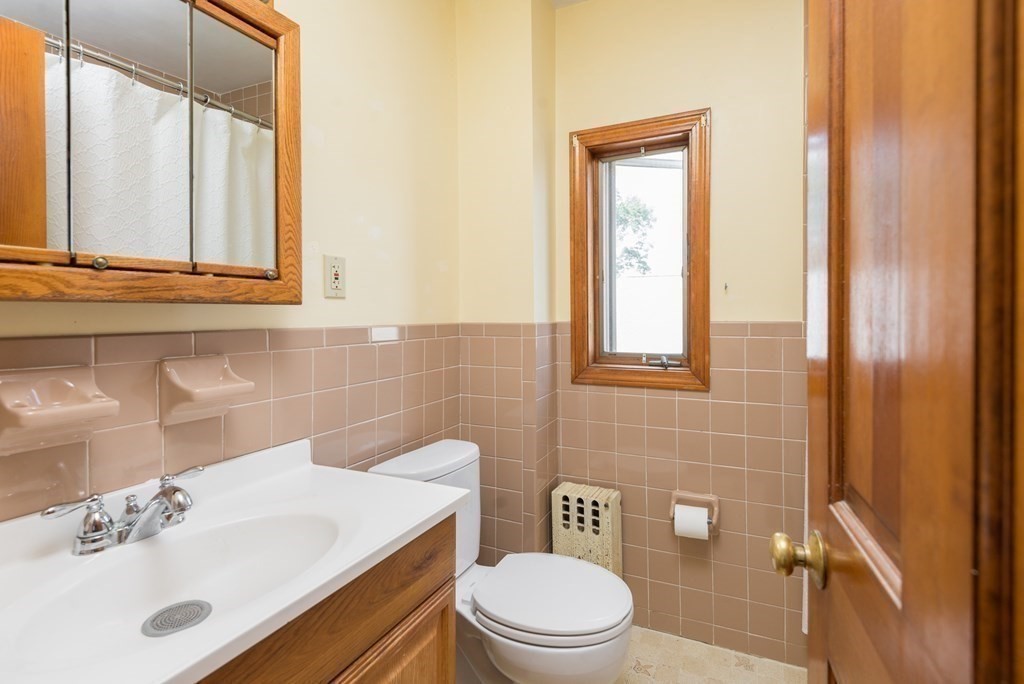 33 Hillcrest Road Braintree, MA 02184 - Photo 25 of 37 Gallery Image 25