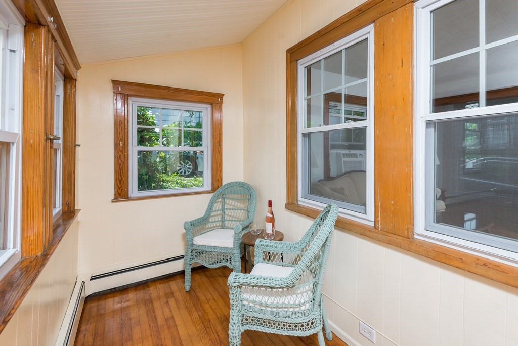33 Hillcrest Road Braintree, MA 02184 - Photo 4 of 37 Gallery Image 4