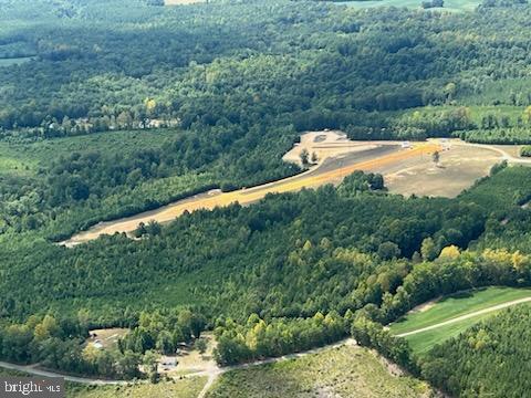 3693 Byrd's Mill Road Newtown, VA 23126 - Photo 25 of 31 an aerial view of a backyard