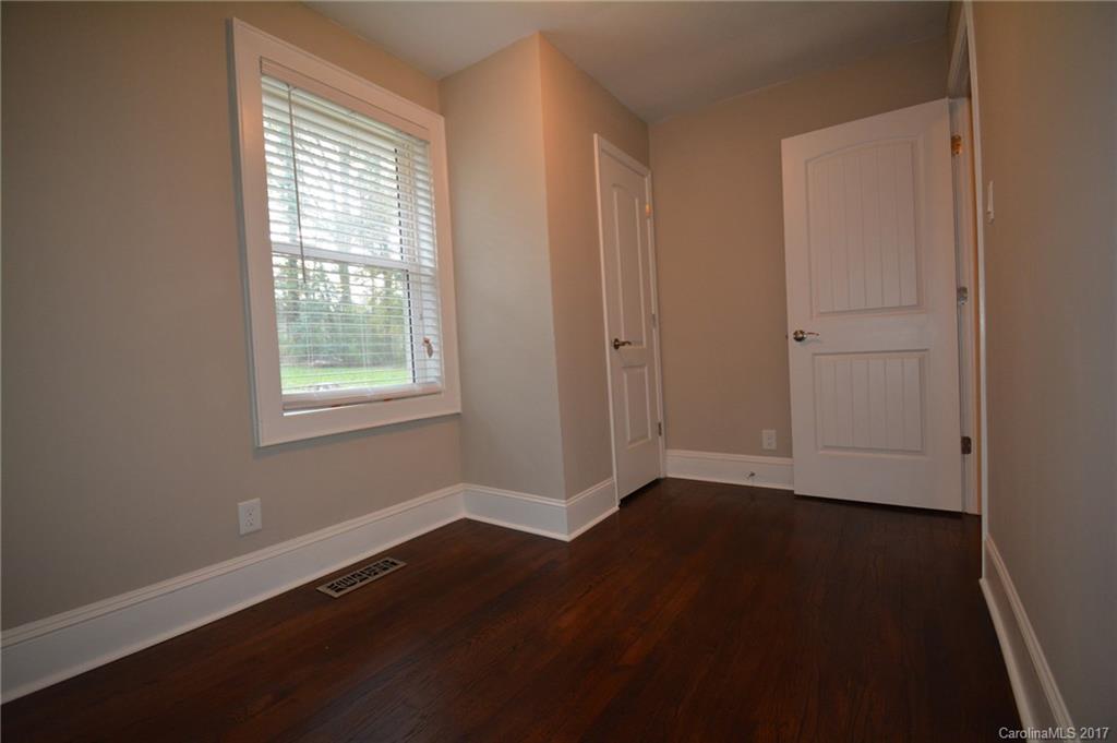 7704 Reames Road Charlotte, NC 28216 - Photo 18 of 24 Gallery Image 18