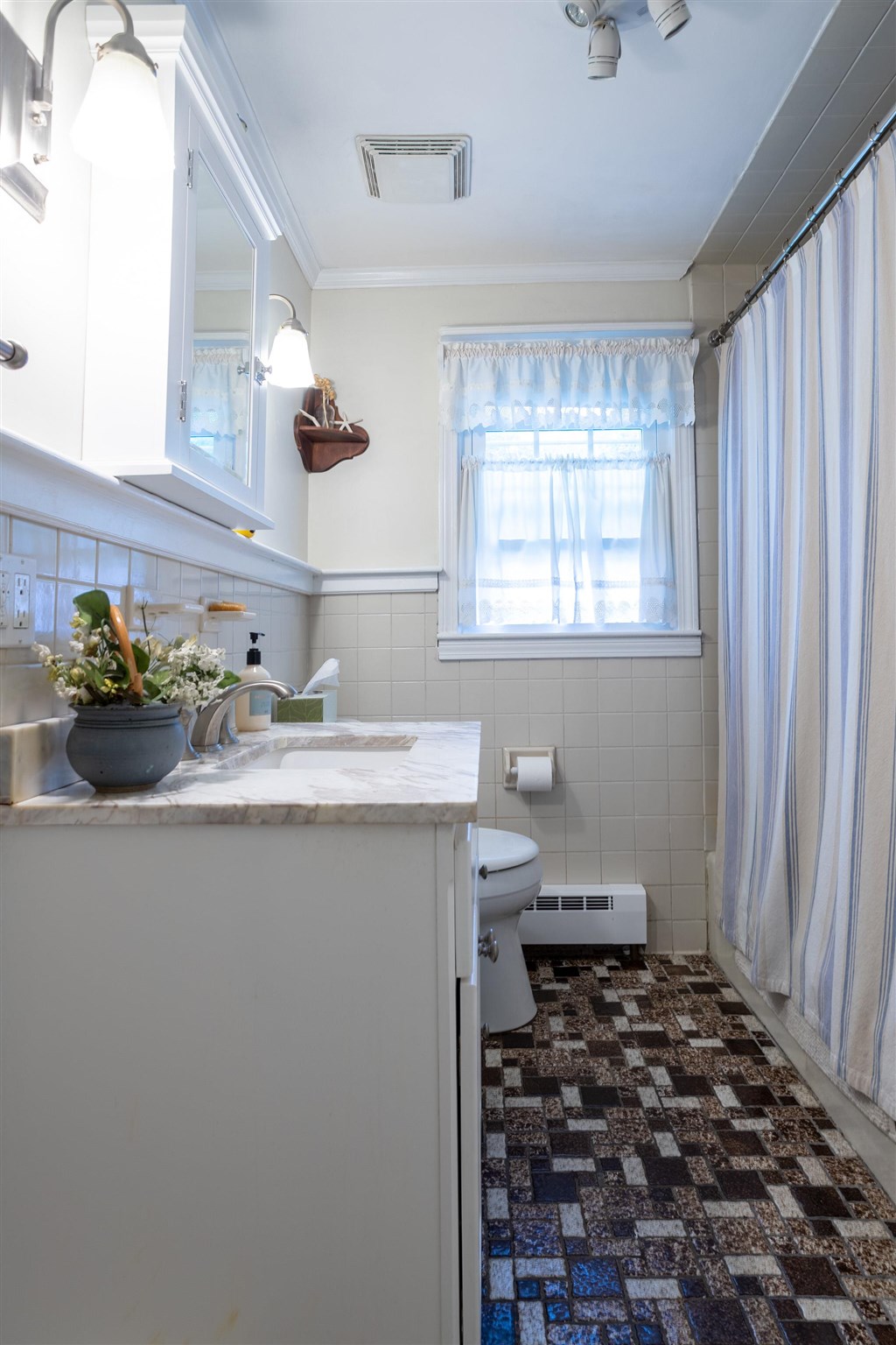 17 Randall Street Hampton, NH 03842 - Photo 14 of 38