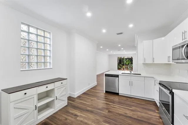 $3,500 | 2100 Hacienda Terrace, Weston, FL 33327