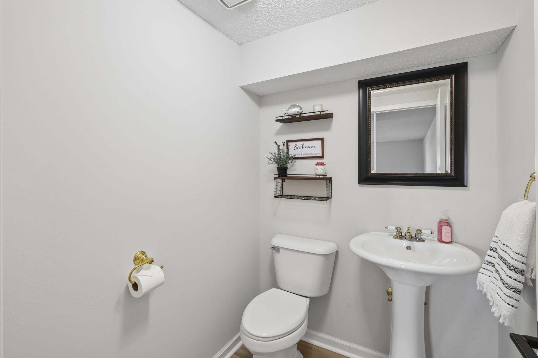 15834 Griffon Path Apple Valley, MN 55124 - Photo 15 of 33