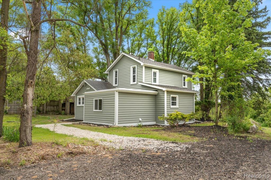 10820 Cedar Lake Road Pinckney, MI 48169 - Photo 22 of 29