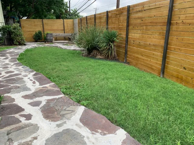 $1,395 | 2708 South 1st Street, Unit 106, Austin, TX 78704