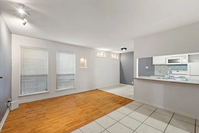 $1,395 | 2708 South 1st Street, Unit 106, Austin, TX 78704