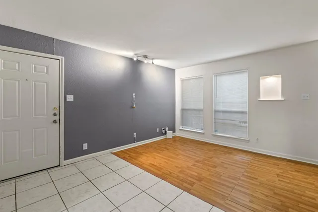 $1,395 | 2708 South 1st Street, Unit 106, Austin, TX 78704