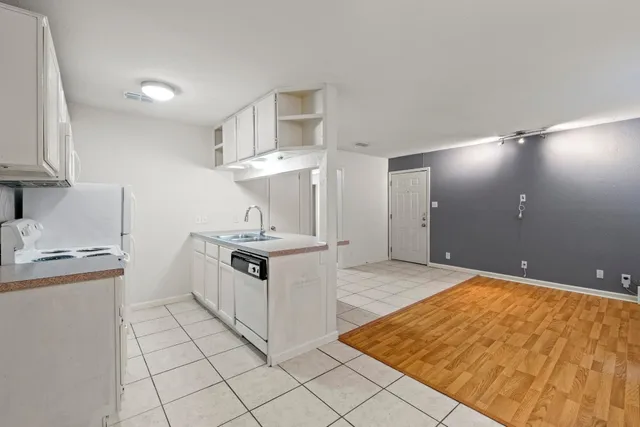 $1,395 | 2708 South 1st Street, Unit 106, Austin, TX 78704