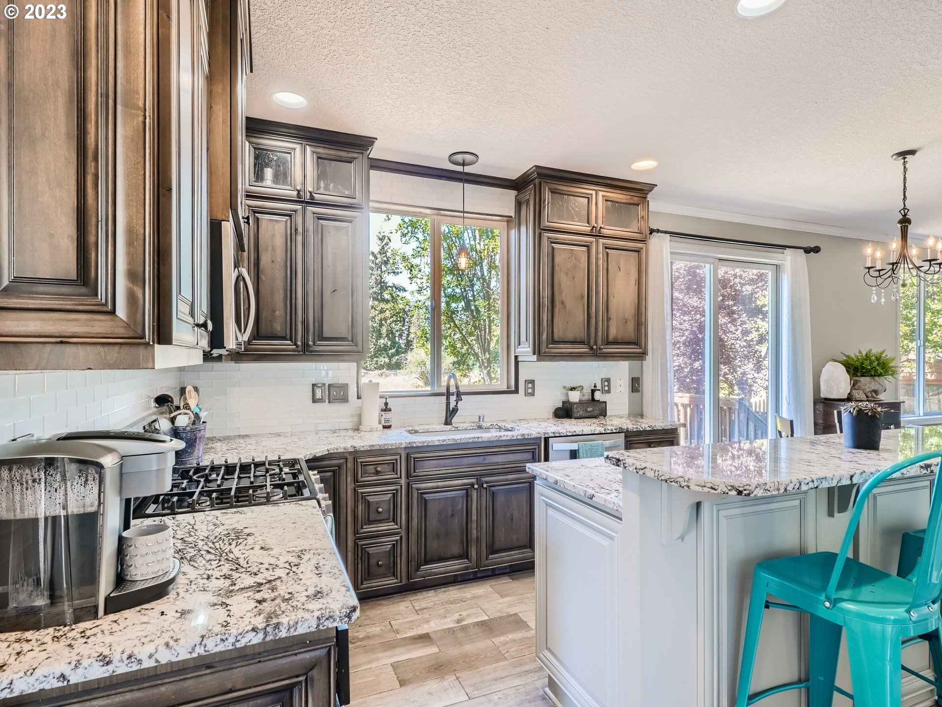 721 Northeast 40th Circle Camas, WA 98607 - Photo 10 of 29 Kitchen