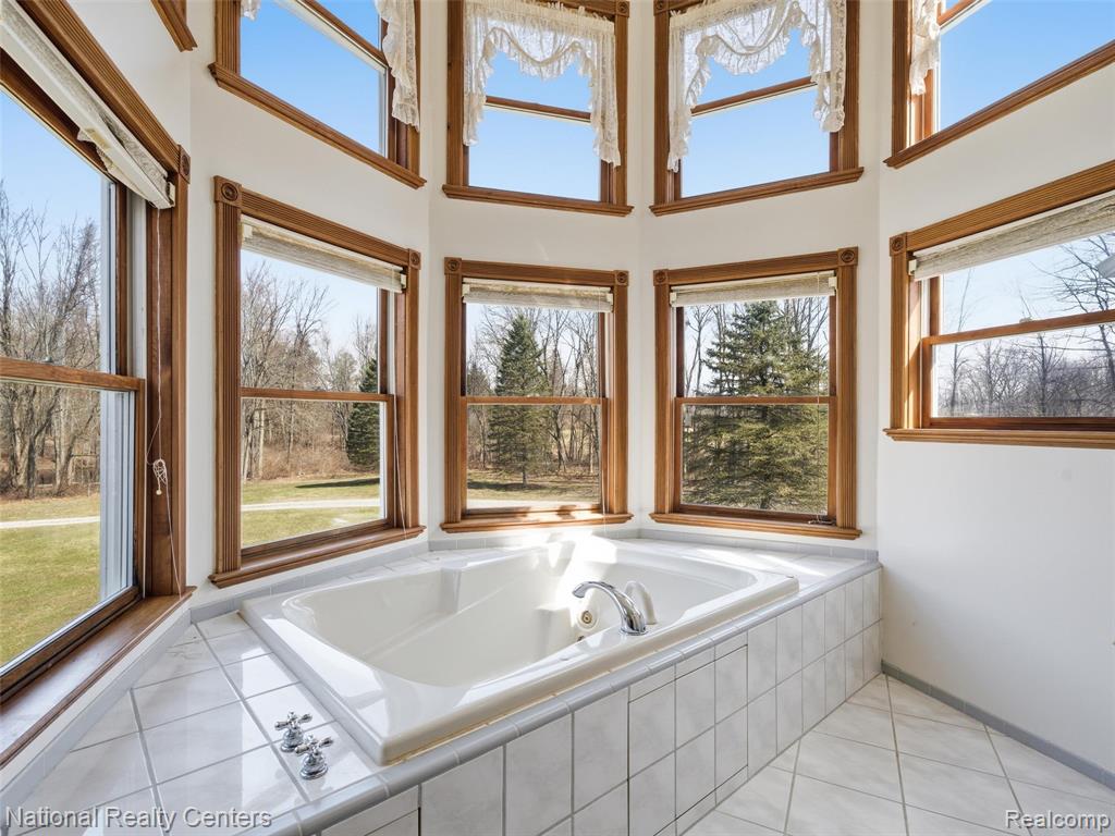 675 West Leonard Road Leonard, MI 48367 - Photo 33 of 45
