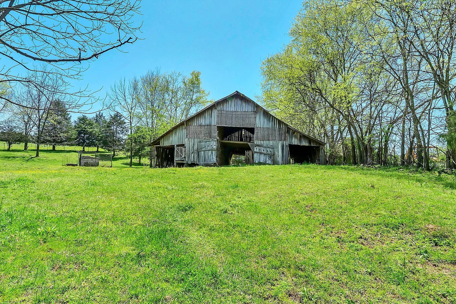 290 Gladdice Road Pleasant Shade, TN 37145 - Photo 12 of 41