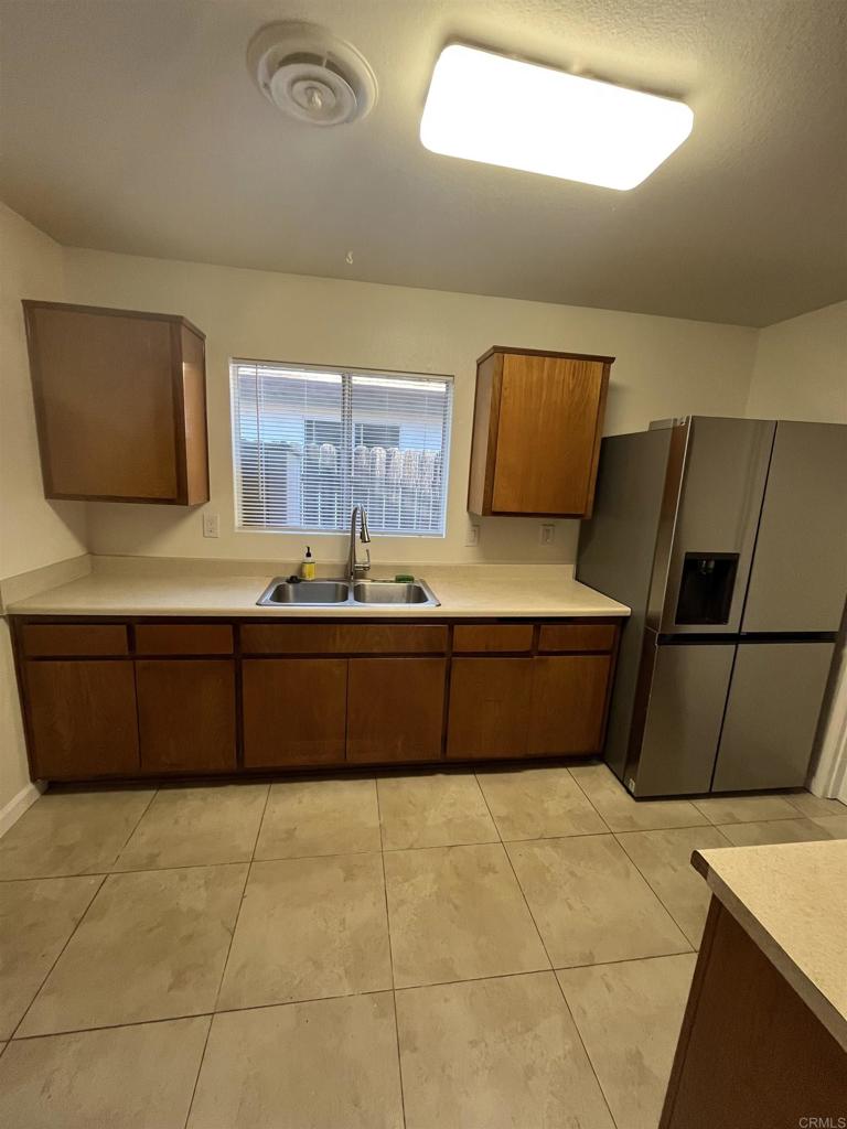 2557 Central Avenue, Unit A Spring Valley, CA 91977 - Photo 4 of 5