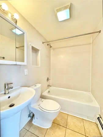 $1,750 | 8505 A 57th Avenue, Unit 3F | Nassau Heights