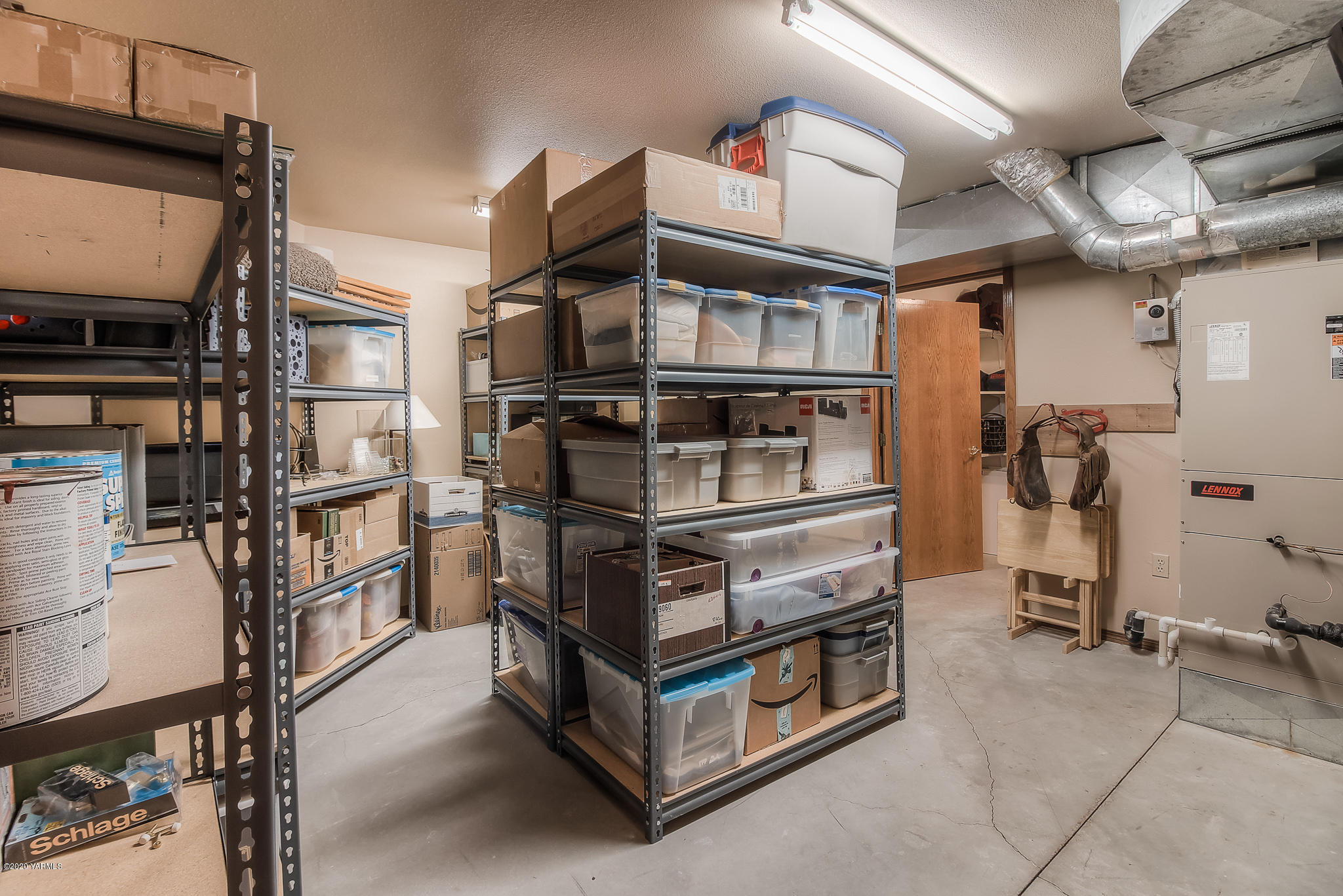630 Belma Road Grandview, WA 98930 - Photo 41 of 71 a view of a storage in a room