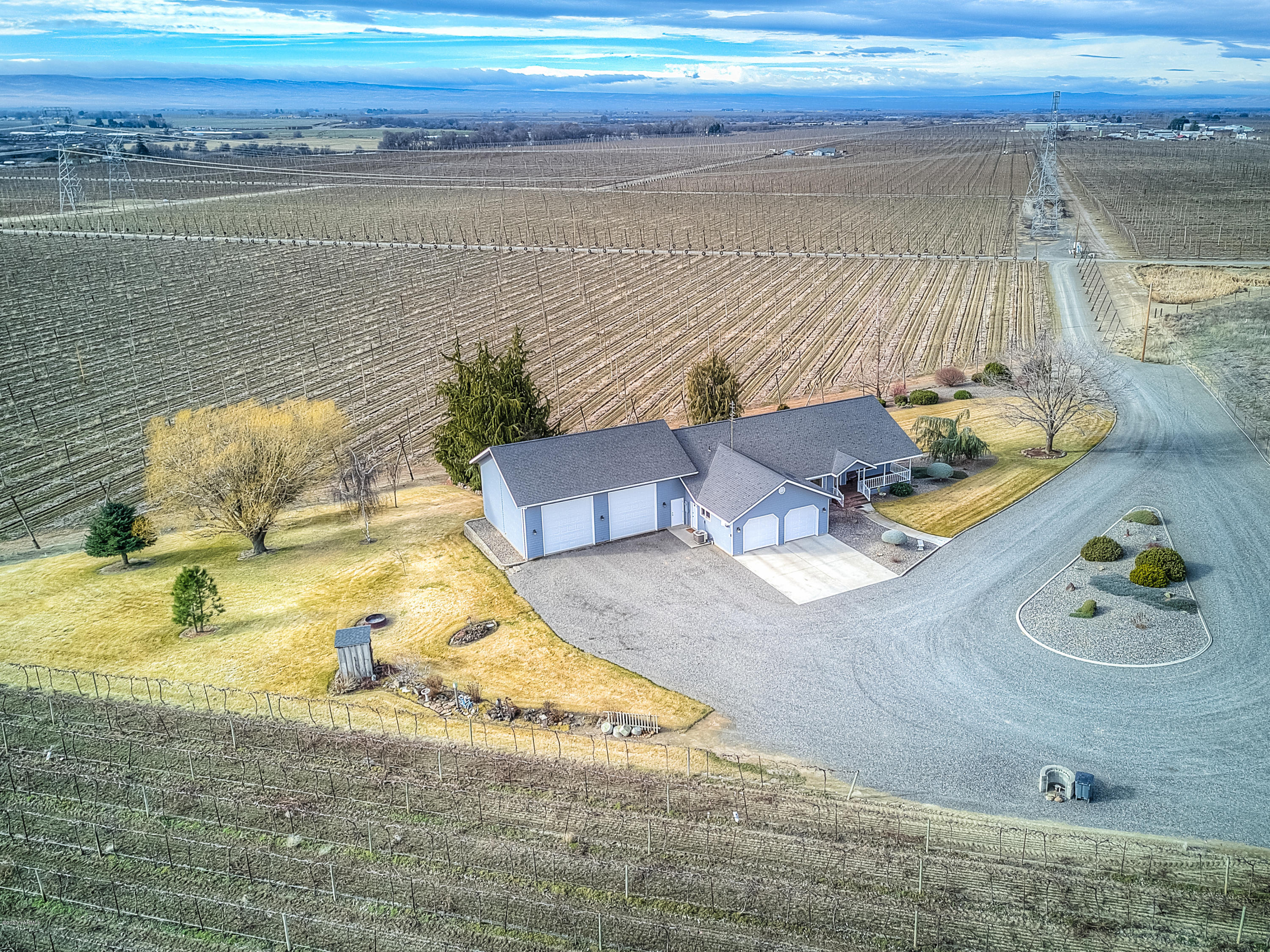 630 Belma Road Grandview, WA 98930 - Photo 58 of 71 a view of a lake view