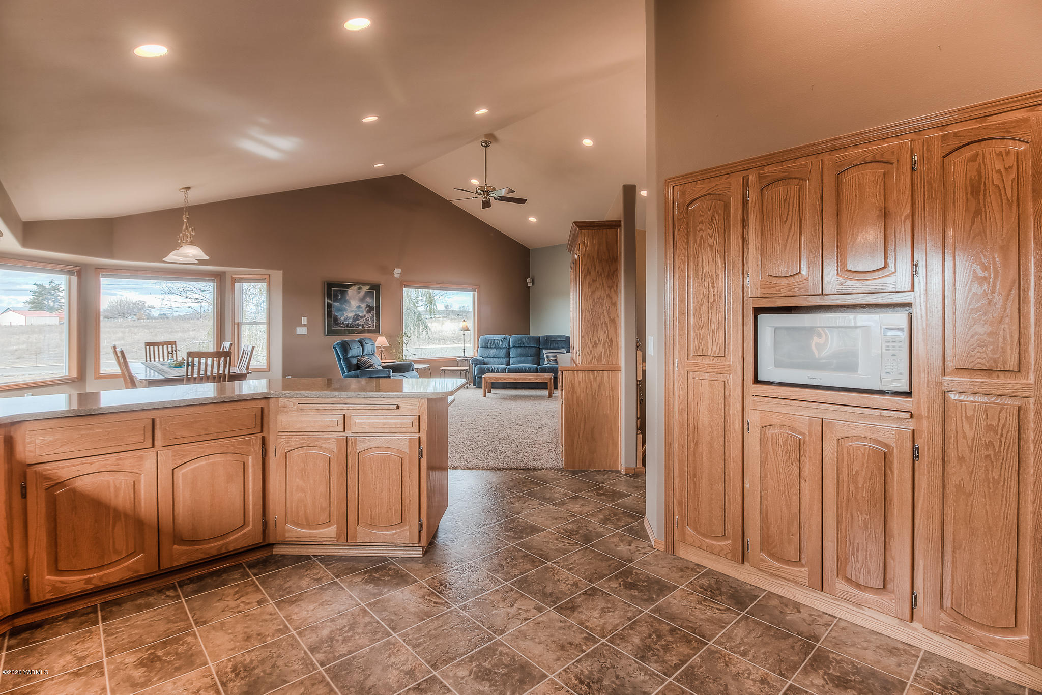630 Belma Road Grandview, WA 98930 - Photo 9 of 71 44