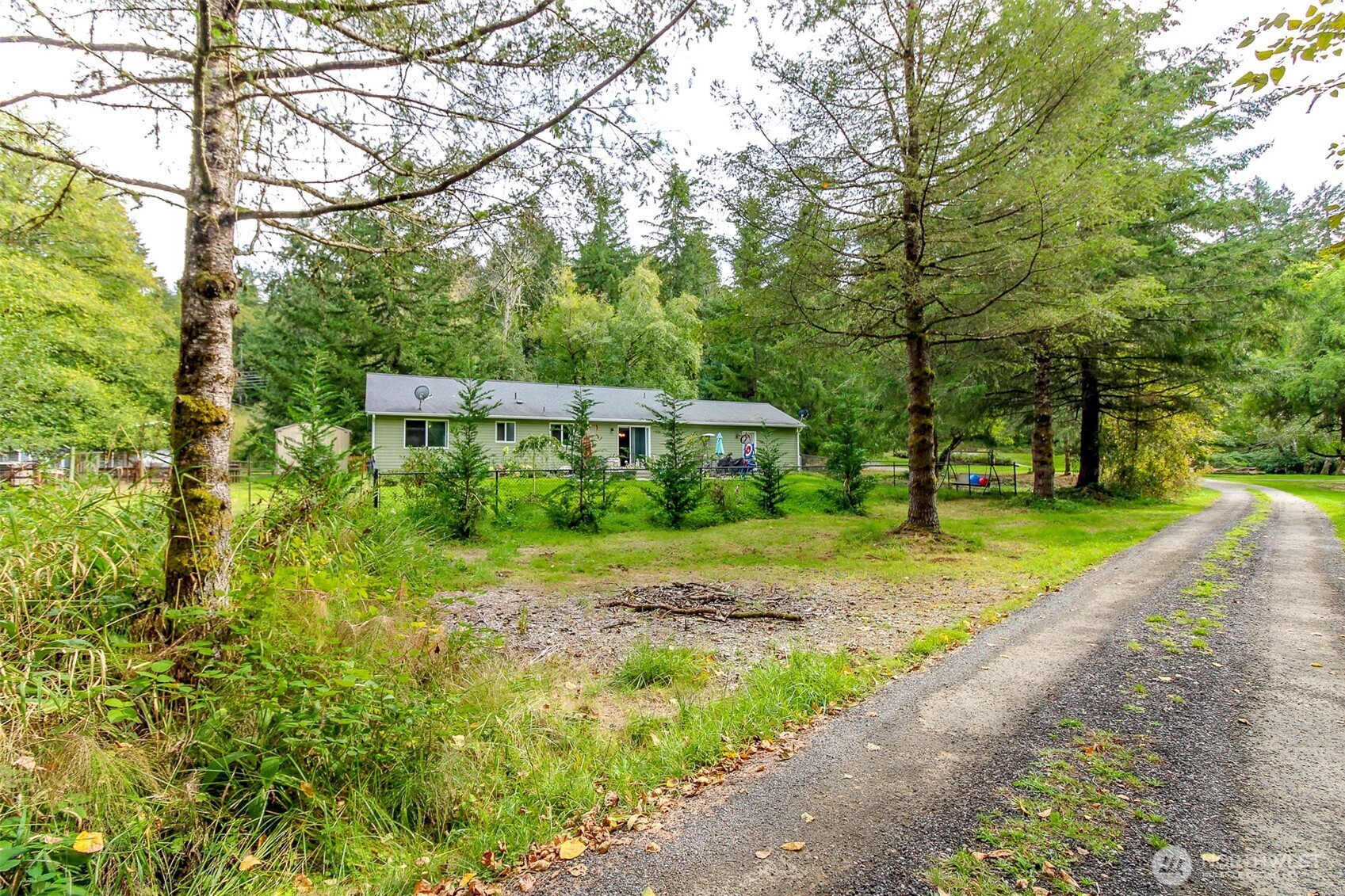 2924 Sapp Road Southwest Tumwater, WA 98512 - Photo 10 of 35 Gallery Image 10
