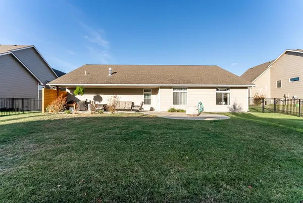 $392,500 | 1362 Lookout Circle, Derby, KS 67037