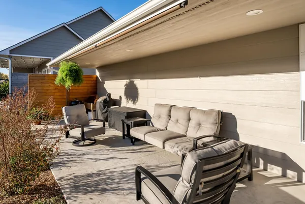 $392,500 | 1362 Lookout Circle, Derby, KS 67037