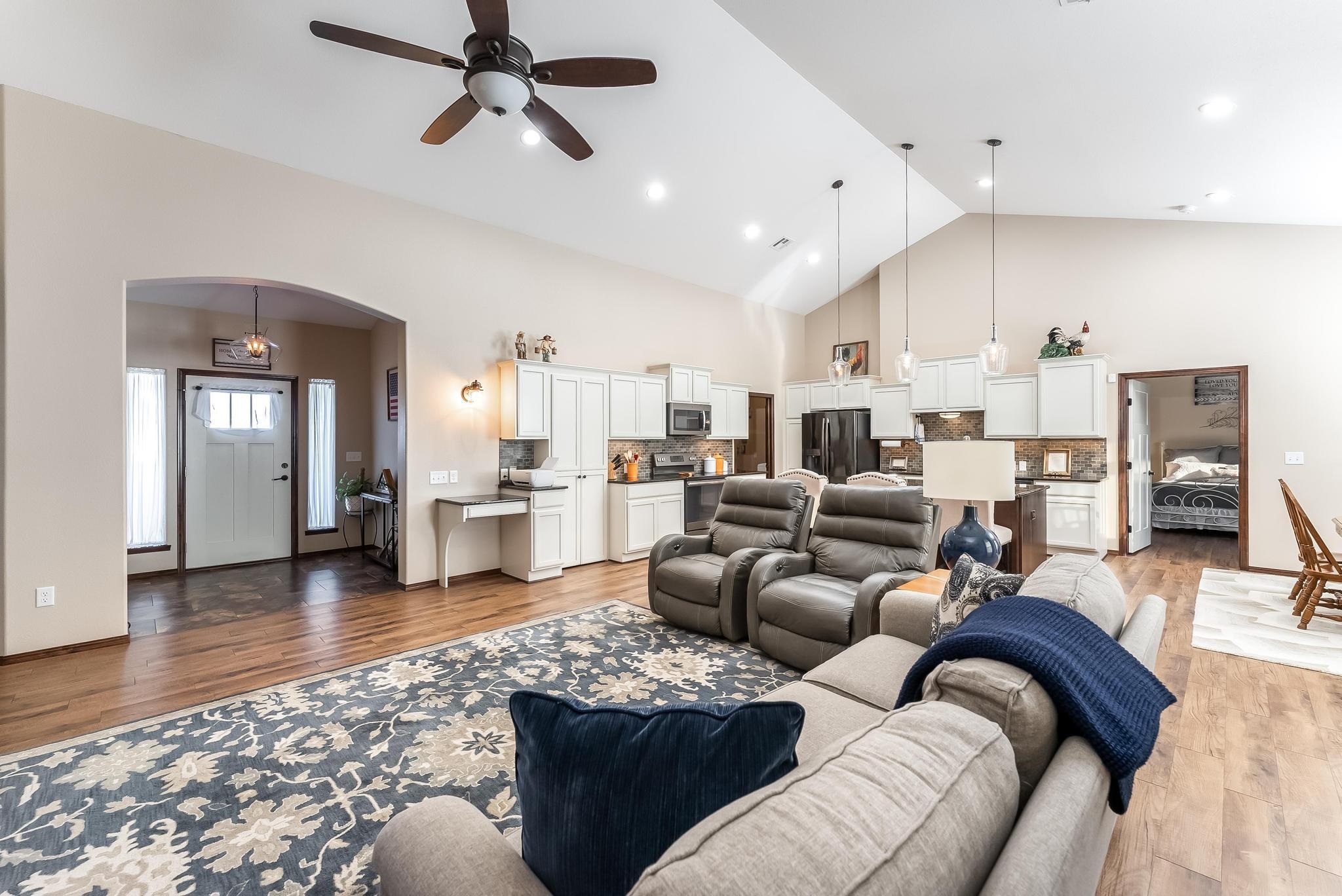 1362 Lookout Circle Derby, KS 67037 - Photo 5 of 36