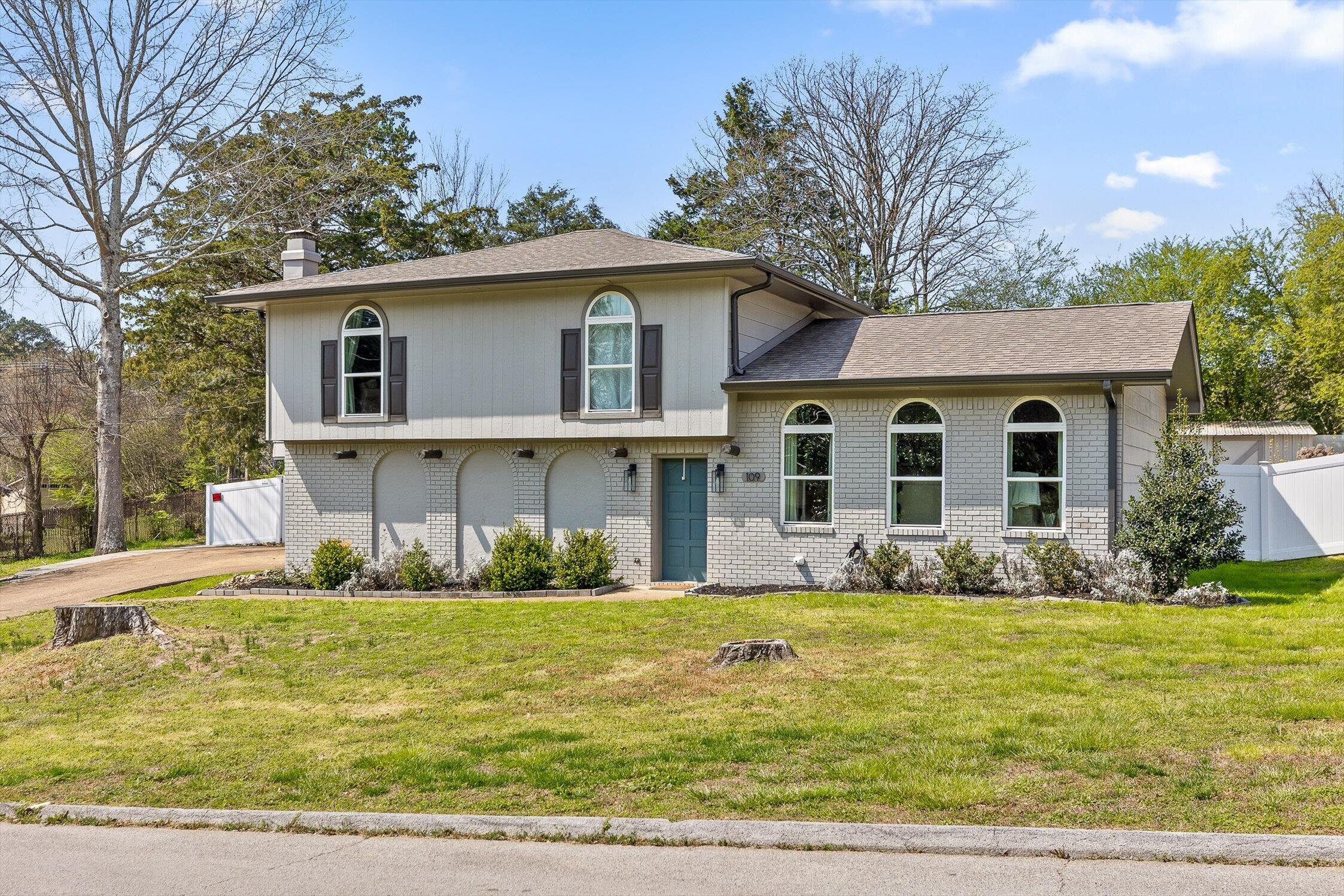 109 Rolling Ridge Drive Chattanooga, TN 37421 - Photo 6 of 24 02-Rolling Ridge-2