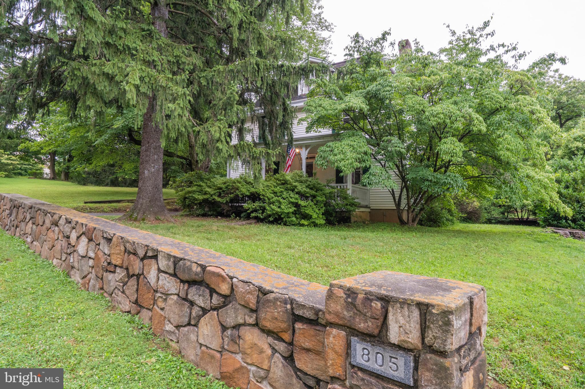 805 Brower Road Wayne, PA 19087 - Photo 3 of 33