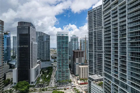 $3,200 | 500 Brickell Avenue, Unit 2204, Miami, FL 33131