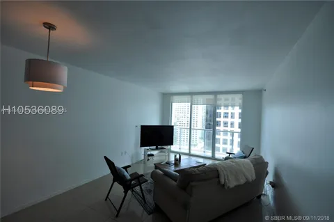 $3,200 | 500 Brickell Avenue, Unit 2204, Miami, FL 33131