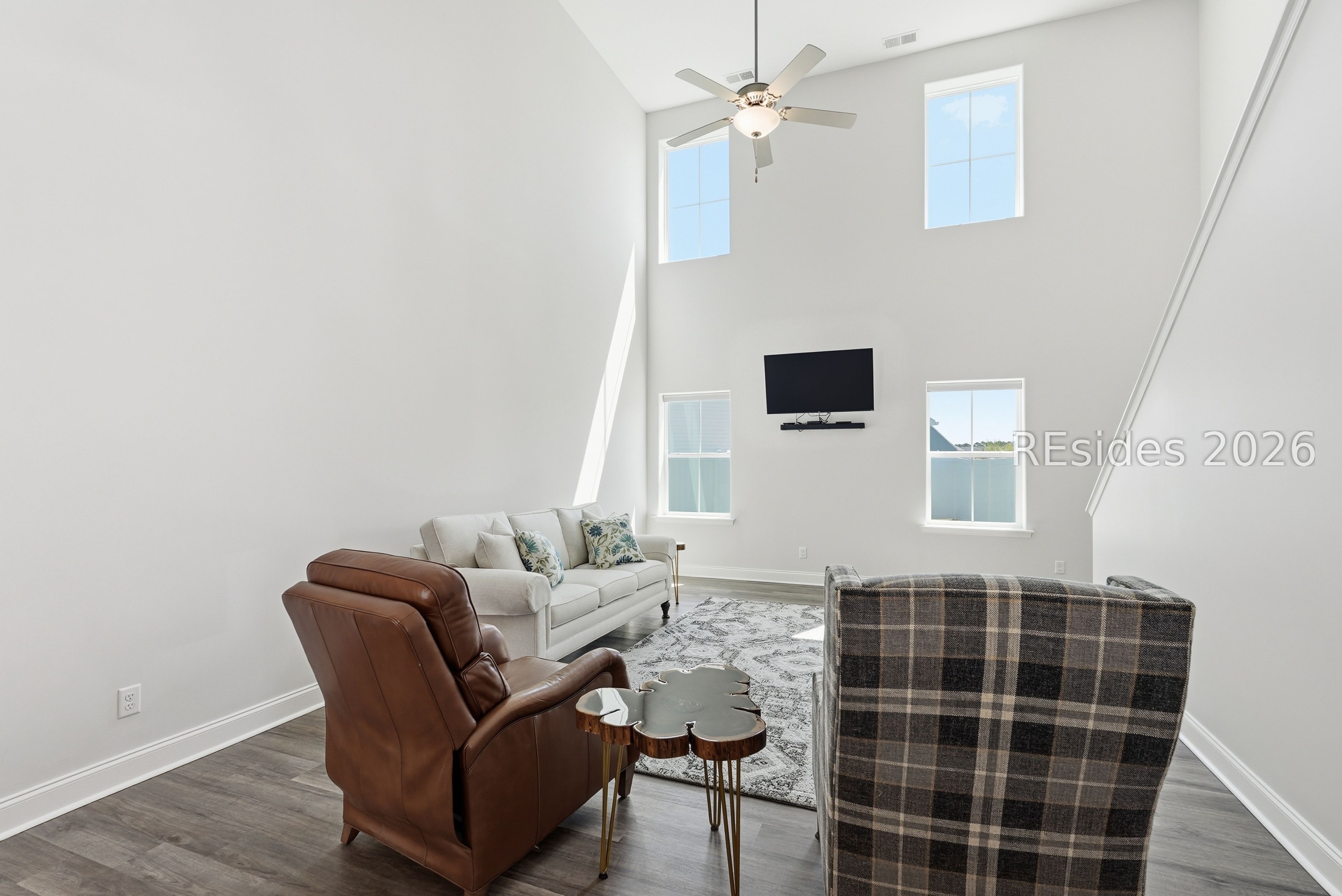 284 Sergeant Jasper Circle Ridgeland, SC 29936 - Photo 20 of 51 Living Room