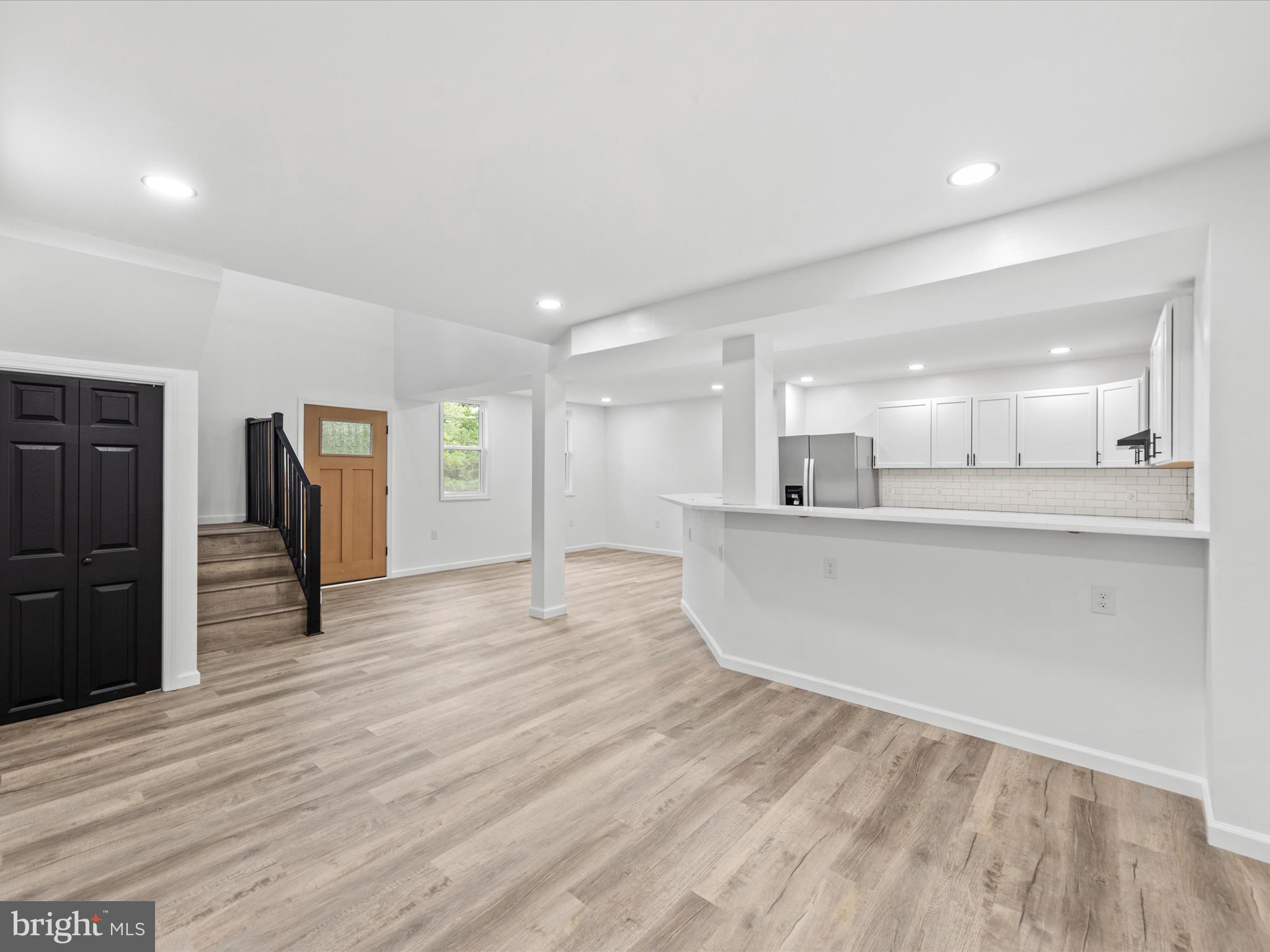 700 Moores Avenue Cambridge, MD 21613 - Photo 15 of 44 View to stairs