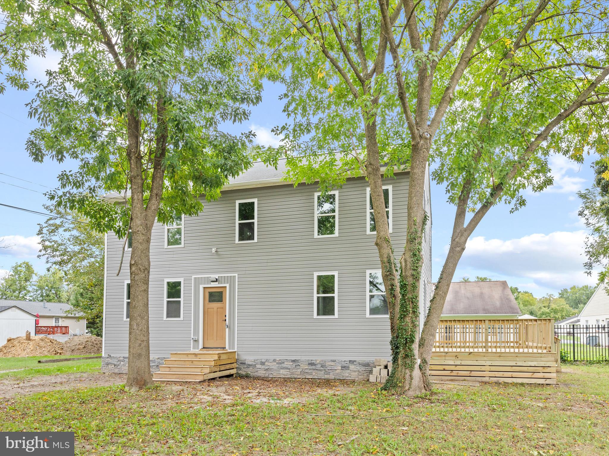 700 Moores Avenue Cambridge, MD 21613 - Photo 38 of 44 Front yard