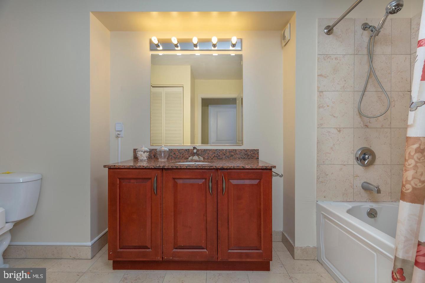 901 North Penn Street, Unit R1107 Philadelphia, PA 19123 - Photo 14 of 20