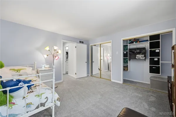 $2,200 | 1406 Netherton Court, Amherst, NY 14051