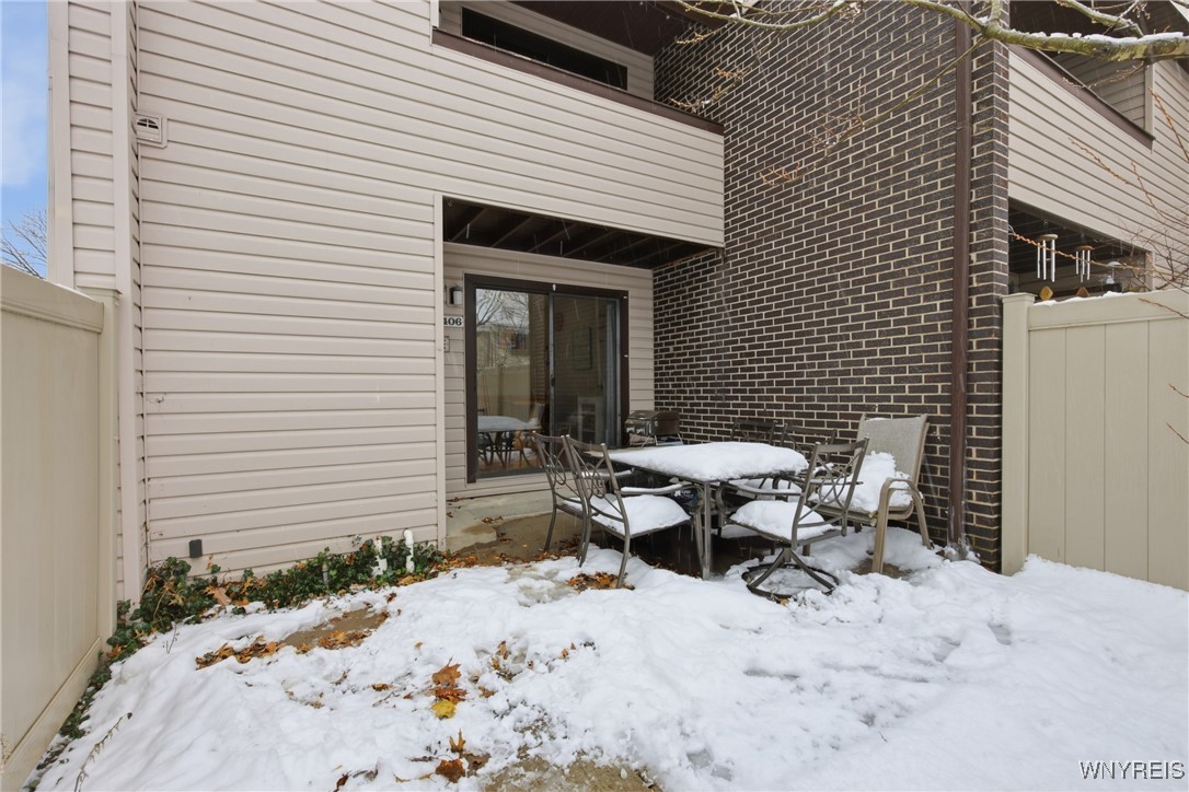 1406 Netherton Court Amherst, NY 14051 - Photo 15 of 18 Exterior Back