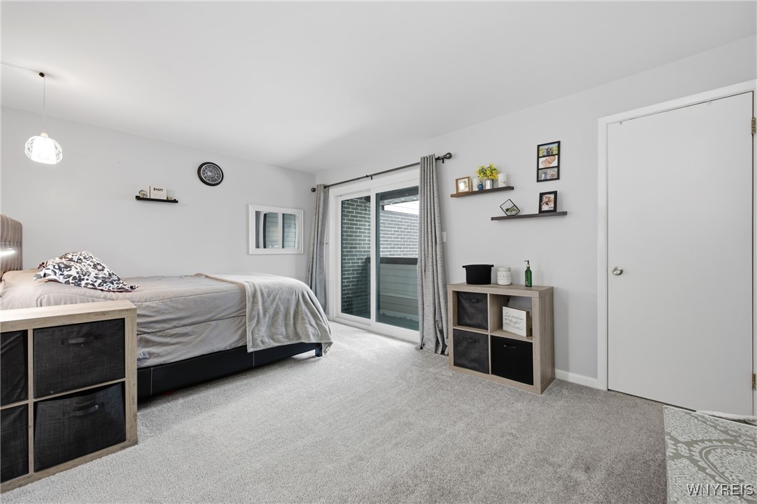 1406 Netherton Court Amherst, NY 14051 - Photo 7 of 18 Primary Bedroom