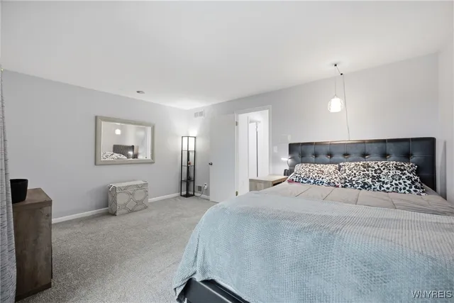 $2,200 | 1406 Netherton Court, Amherst, NY 14051