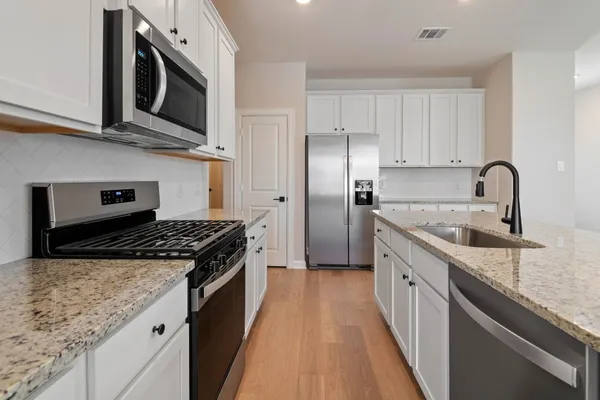 $2,385 | 1035 Rosewood Trail, Beasley, TX 77417