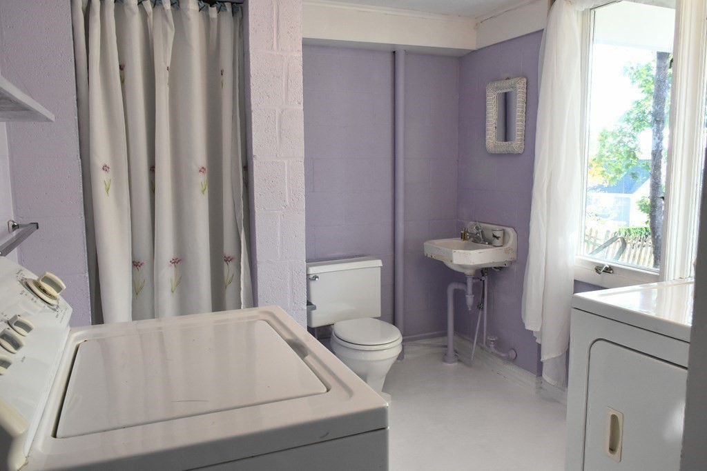 19 Bennett Street Manchester, MA 01944 - Photo 18 of 25 Gallery Image 18