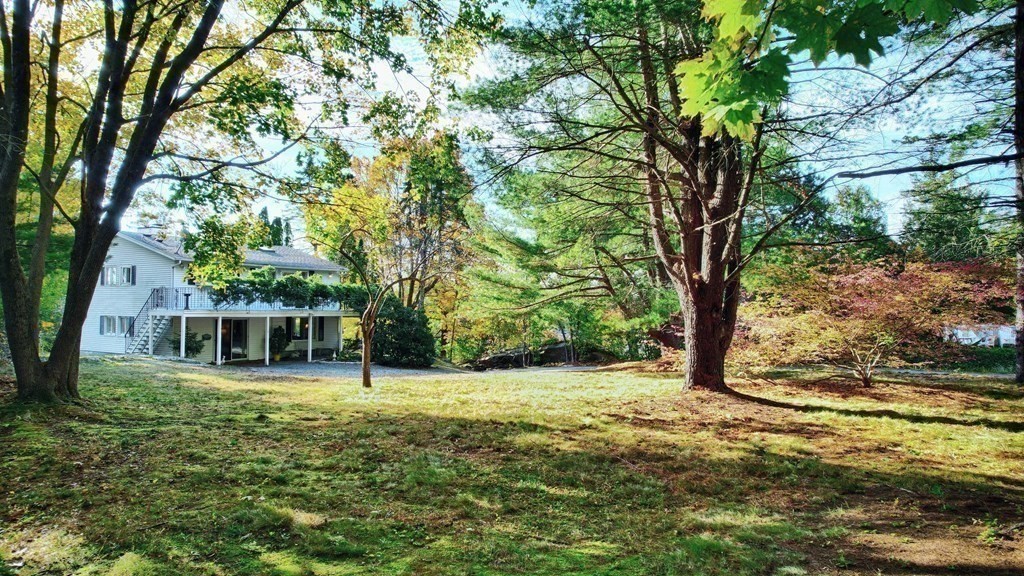 19 Bennett Street Manchester, MA 01944 - Photo 20 of 25 Gallery Image 20